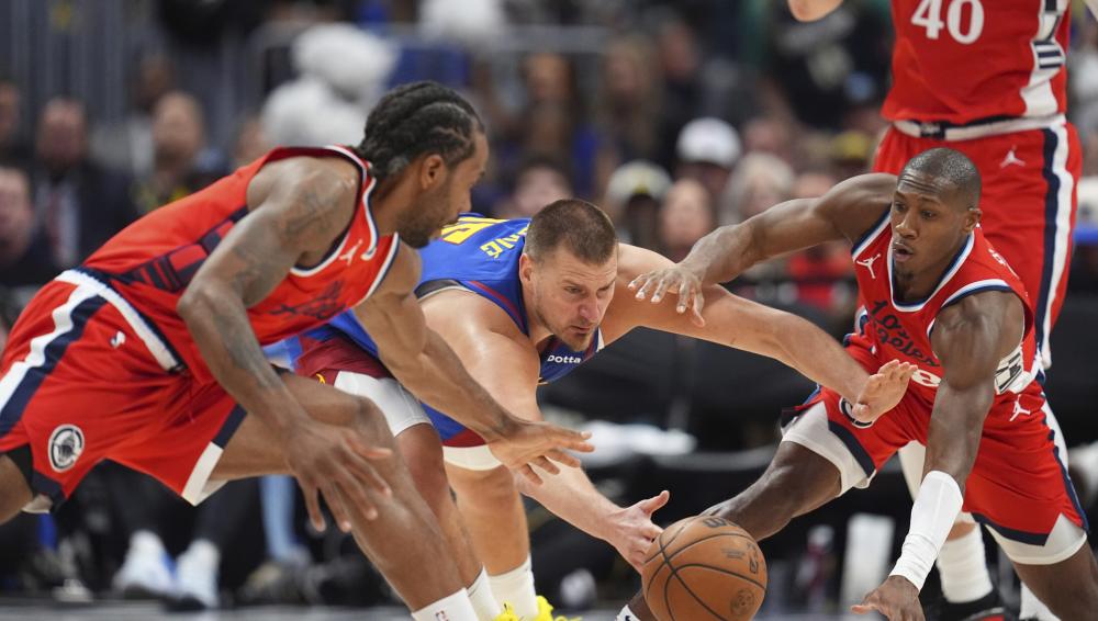 的赛季中展 的赛季中展